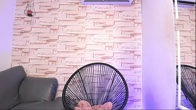 akira shaunk online show from April 2026 11:22:01 PM