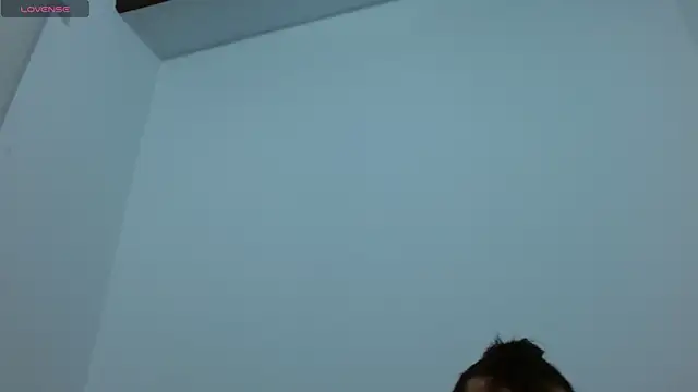 Snapshot of SkinnyDevil12 chatting on February 2026 03:06:01 AM SkinnyDevil12 online show from February 2026 03:06:01 AM