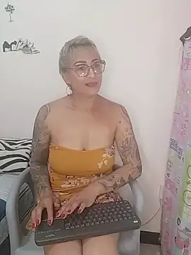 Charlotte gray  online show from February 2026 10:51:01 PM