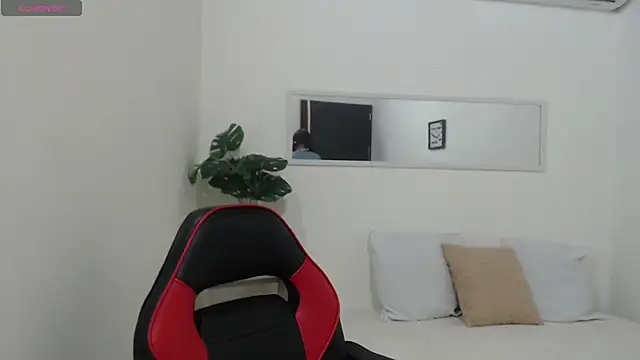 Roseta Still online show from March 2026 04:33:01 AM