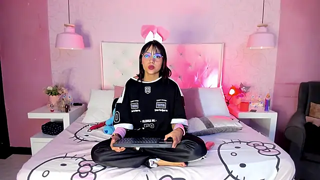 GaiaMonet online show from February 2026 08:28:01 AM