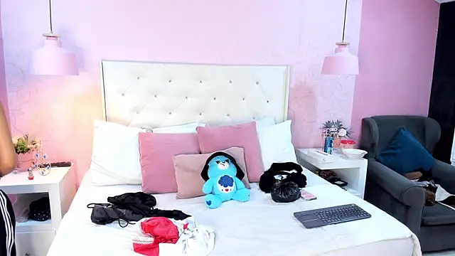 GaiaMonet online show from February 2026 08:22:01 PM