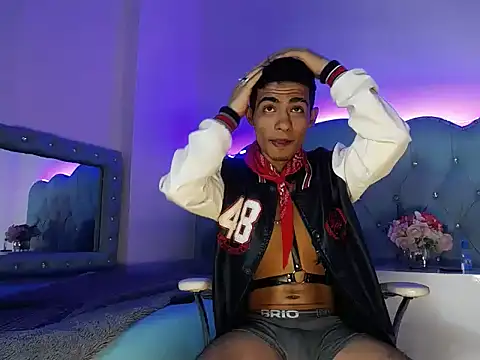 Apolo Richards online show from February 2026 07:23:02 PM