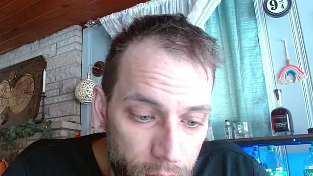 Snapshot of cguffey2284 chatting on February 2026 04:07:01 PM cguffey2284 online show from February 2026 04:07:01 PM