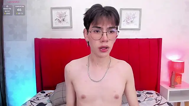 Demian Hush online show from March 2026 03:12:01 AM