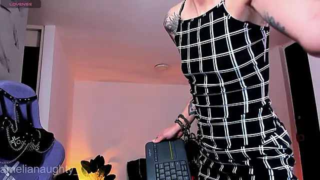 AmeliaNaughty  online show from April 2026 04:33:02 PM