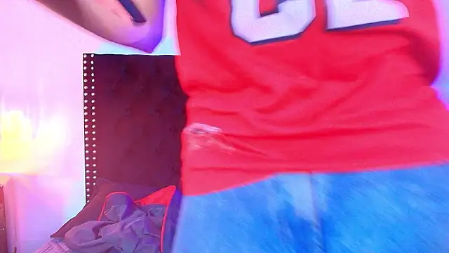 Snapshot of Axell_Kussh chatting on February 2026 12:06:02 PM Axell Kussh online show from February 2026 12:06:02 PM