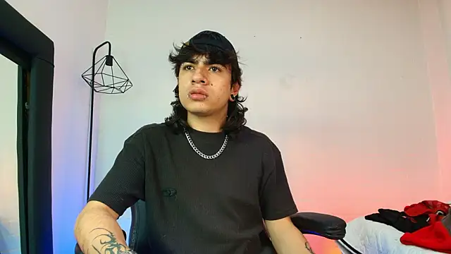 Axell Kussh online show from March 2026 03:19:01 AM