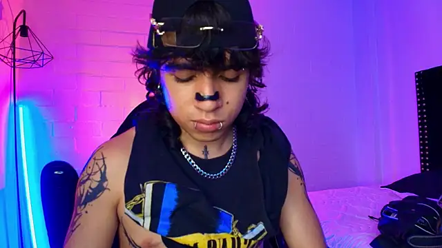 Axell Kussh online show from March 2026 08:26:33 AM