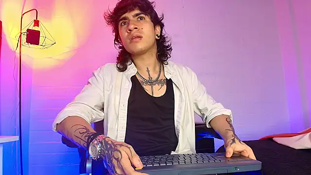 Axell Kussh online show from March 2026 10:02:02 PM