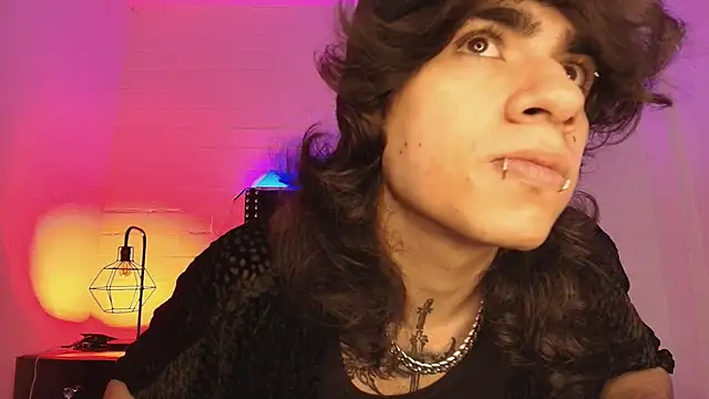 Snapshot of Axell_Kussh chatting on February 2026 01:33:02 PM Axell Kussh online show from February 2026 01:33:02 PM