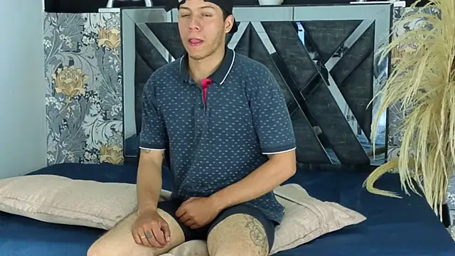 adrian camii online show from April 2026 07:27:02 AM