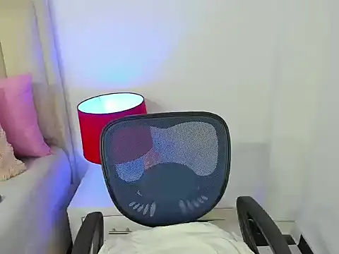 Snapshot of CherryMeloon chatting on February 2026 05:01:02 PM CherryMeloon online show from February 2026 05:01:02 PM