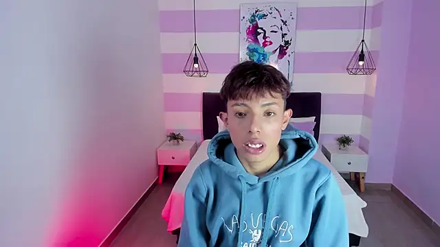  camilo ortiz online show from March 2026 07:39:01 PM