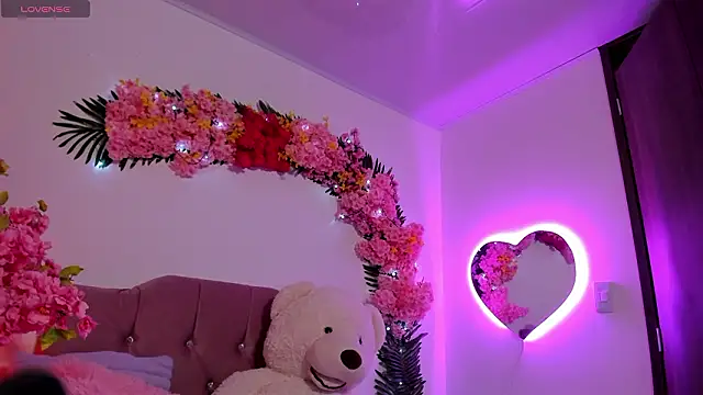 Snapshot of Eleanor_Park_ chatting on March 2026 03:46:01 AM Eleanor Park online show from March 2026 03:46:01 AM