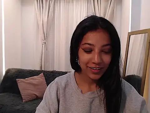Snapshot of Scarleet_miaa chatting on May 2026 11:02:02 PM Scarleet miaa online show from May 2026 11:02:02 PM