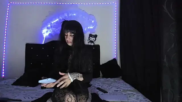  darkcandy online show from April 2026 05:00:02 AM