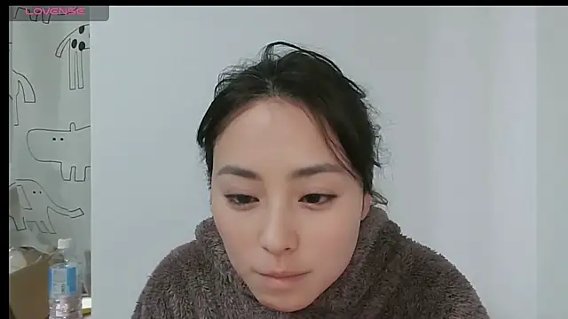yuri-japan online show from February 2026 12:44:02 AM