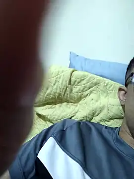 MOREN044 online show from March 2026 02:05:02 AM