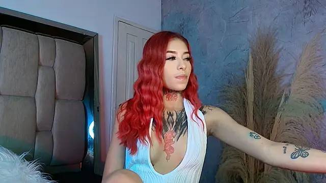 Snapshot of REDS_VELVET chatting on February 2026 02:01:01 AM REDS VELVET online show from February 2026 02:01:01 AM