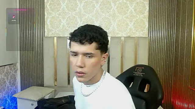 Snapshot of estefan_tay chatting on February 2026 02:34:01 AM estefan tay online show from February 2026 02:34:01 AM