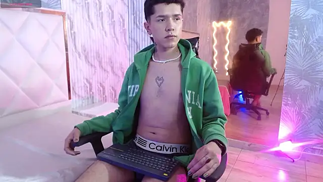 Snapshot of estefan_tay chatting on February 2026 07:12:01 PM estefan tay online show from February 2026 07:12:01 PM