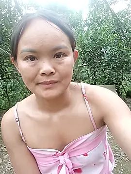 Snapshot of Luminana chatting on June 2026 11:46:01 PM Luminana online show from June 2026 11:46:01 PM