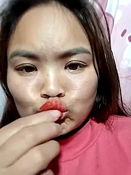 Luminana online show from March 2026 04:23:02 AM