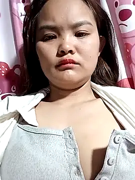 Luminana online show from February 2026 11:05:02 PM