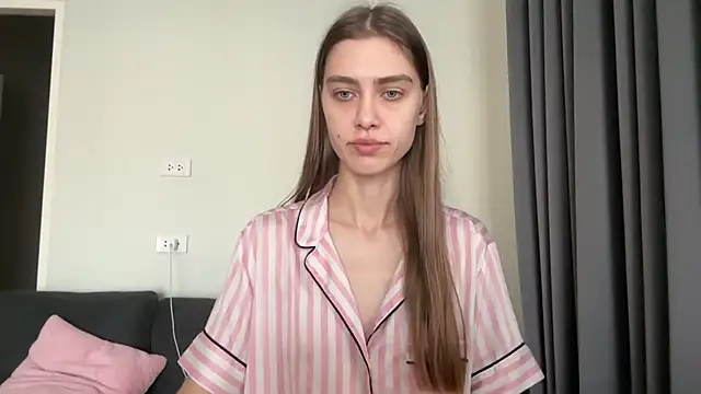 SonyaSweety online show from February 2026 12:35:02 AM