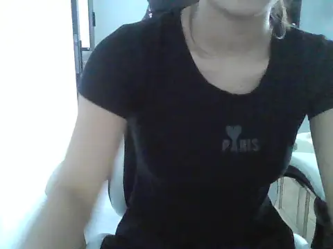 Snapshot of -Nuna- chatting on March 2026 05:54:01 AM -Nuna- online show from March 2026 05:54:01 AM