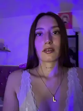 Lis peach online show from May 2026 06:18:02 AM