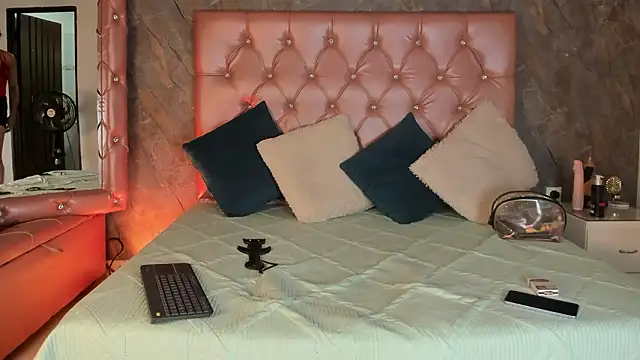 Snapshot of Ashtart_1 chatting on March 2026 04:52:02 AM Ashtart 1 online show from March 2026 04:52:02 AM