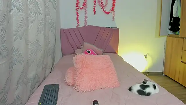 Fernanda hot   online show from April 2026 08:11:01 PM