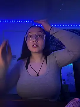 Snapshot of mommynxttie chatting on March 2026 09:56:01 AM mommynxttie online show from March 2026 09:56:01 AM