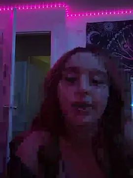 Snapshot of mommynxttie chatting on February 2026 06:57:02 AM mommynxttie online show from February 2026 06:57:02 AM