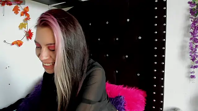 Snapshot of Midory_6 chatting on February 2026 03:42:01 PM Midory 6 online show from February 2026 03:42:01 PM