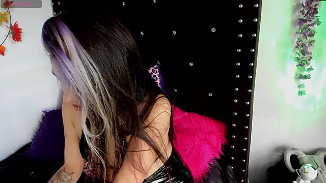 Snapshot of Midory_6 chatting on February 2026 08:30:01 PM Midory 6 online show from February 2026 08:30:01 PM