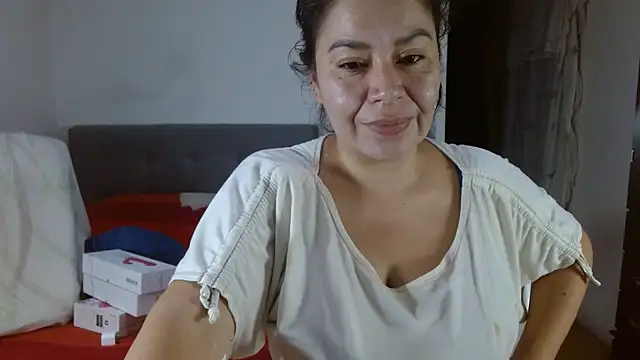 Karo sexy online show from March 2026 06:43:02 AM