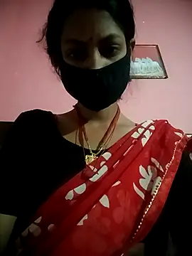 Snapshot of BIG_QWEEN_NO1 chatting on February 2026 04:20:02 PM BIG QWEEN NO1 online show from February 2026 04:20:02 PM