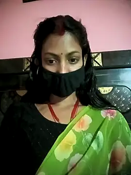 Snapshot of BIG_QWEEN_NO1 chatting on February 2026 06:02:01 AM BIG QWEEN NO1 online show from February 2026 06:02:01 AM