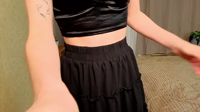 NikkyBee  online show from February 2026 08:13:01 AM