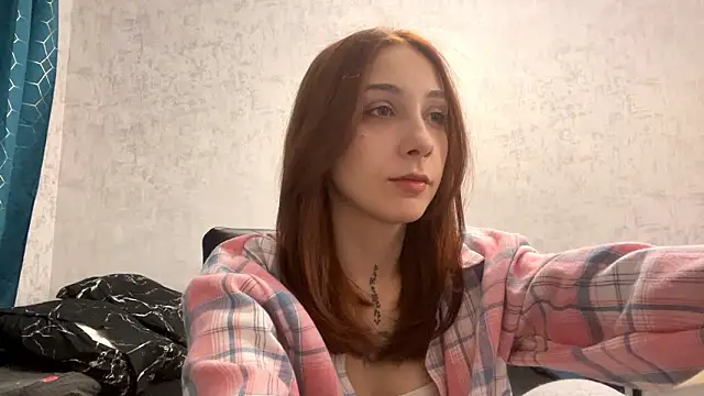 Snapshot of JulissaJoly chatting on February 2026 01:11:01 PM JulissaJoly online show from February 2026 01:11:01 PM