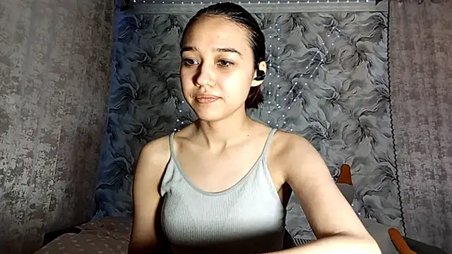 AnnettaBelsito online show from April 2026 01:18:01 PM