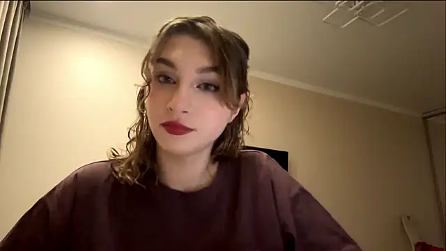 ElliKrovel online show from February 2026 02:06:02 PM