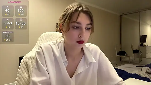 ElliKrovel online show from February 2026 05:02:02 PM