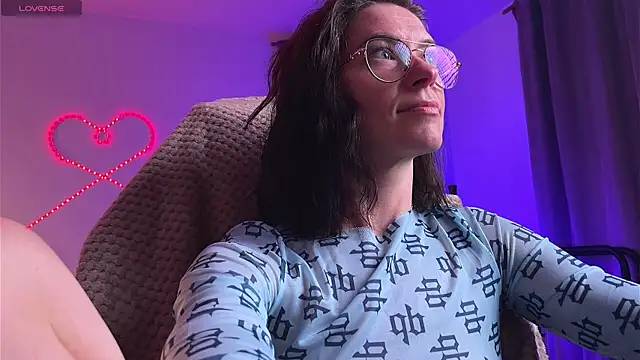 Katy Kar online show from April 2026 07:33:01 PM