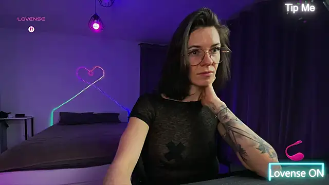 Katy Kar online show from February 2026 09:00:01 PM