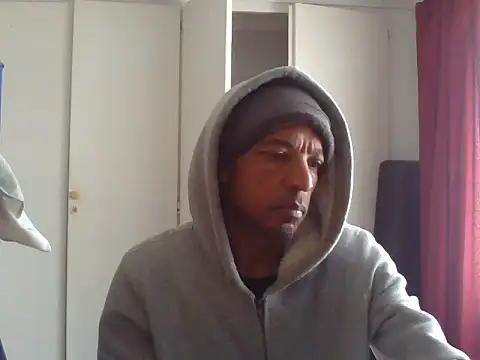 lavelle26 online show from April 2026 09:44:01 AM