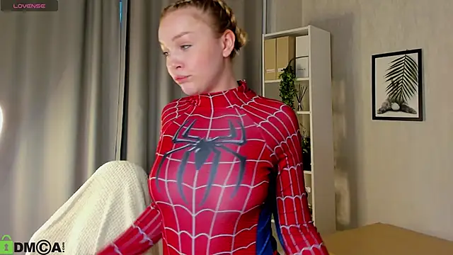 Jenifer lo online show from March 2026 09:18:02 AM